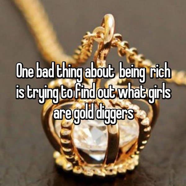 La gente revela las desventajas de ser un buscador de oro