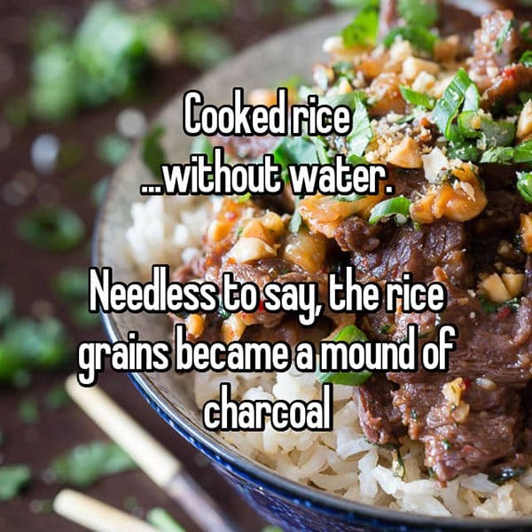 la cocción del arroz cocido falla sin agua
