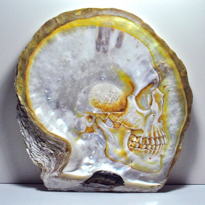 lados de oro tallado cráneo halili gregory shell