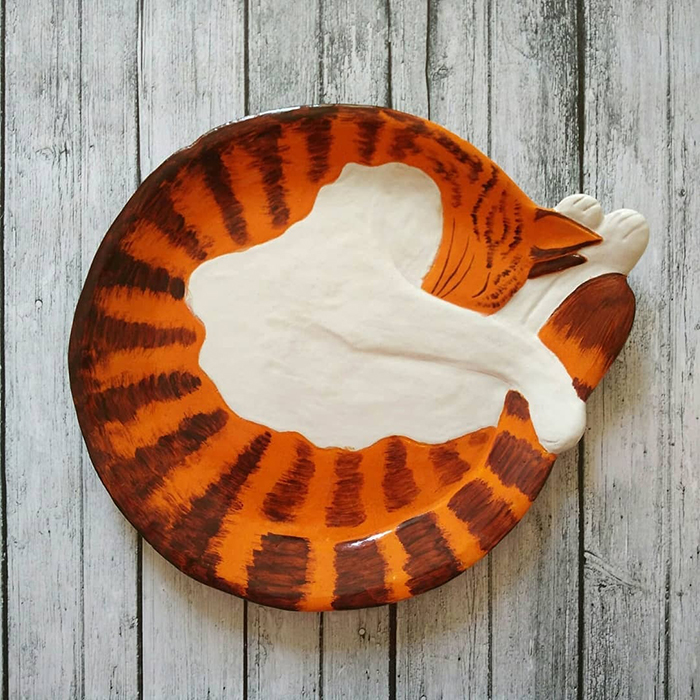 Plato para gatos de cerámica blanco naranja