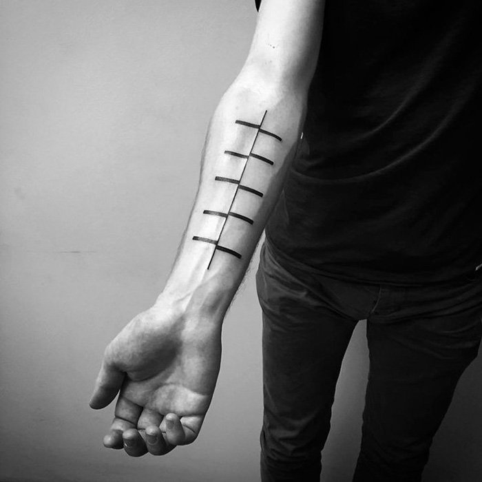 escalera minimalista-tatuajes-stanislaw-wilczynski-ladder