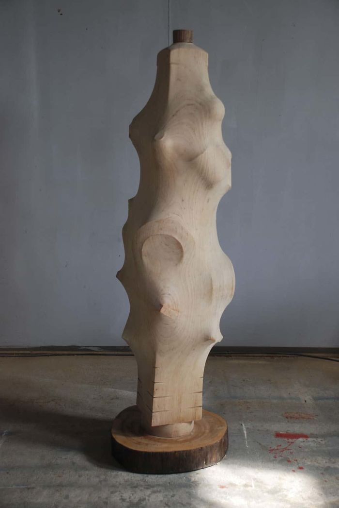 maravillosas esculturas de madera de chin tung ming entre la creación redonda y cuadrada