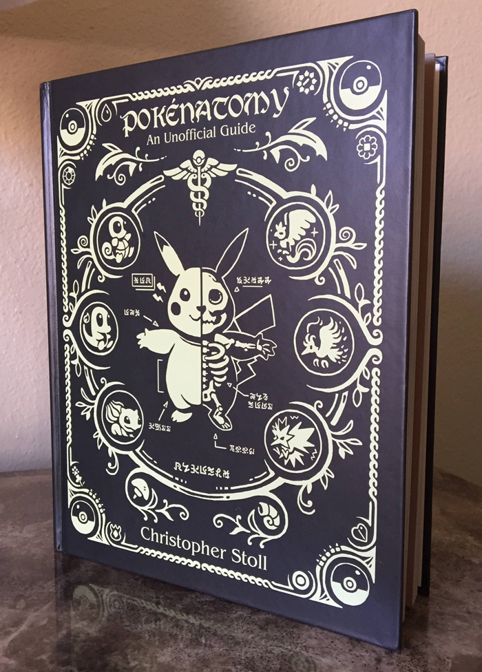 pokenatomía la portada del libro de anatomía Pokémon