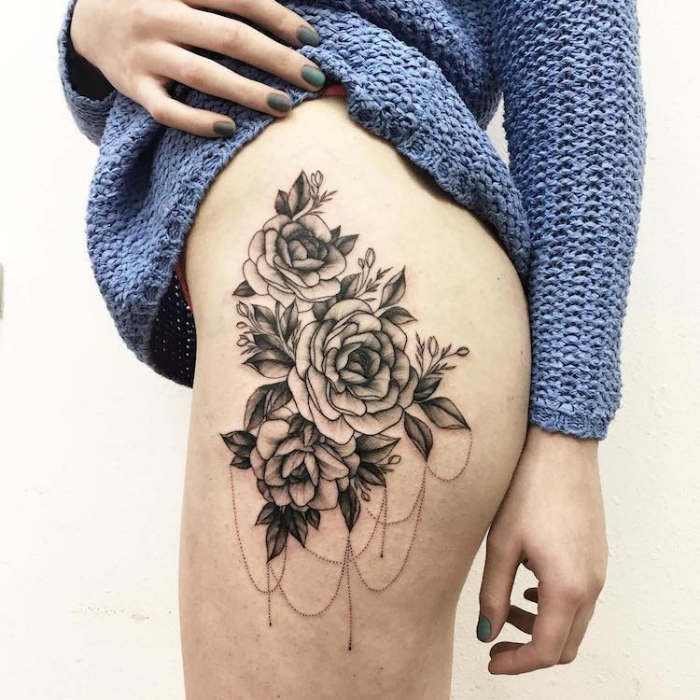 bocetos florales negros con sombras laterales superiores los mejores artistas del tatuaje floral