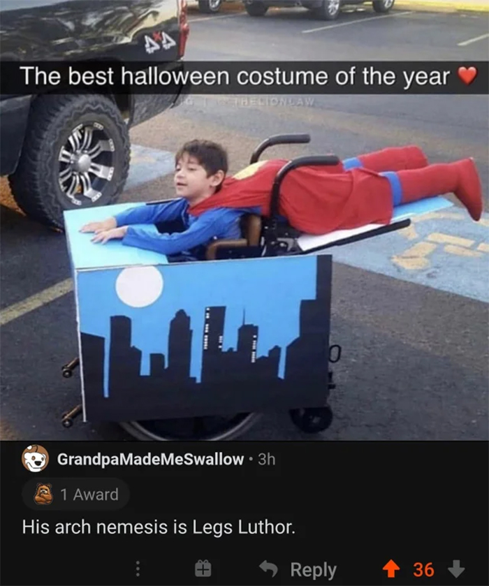 el comentario maldito de un niño sobre un disfraz de superman volando en una silla de ruedas