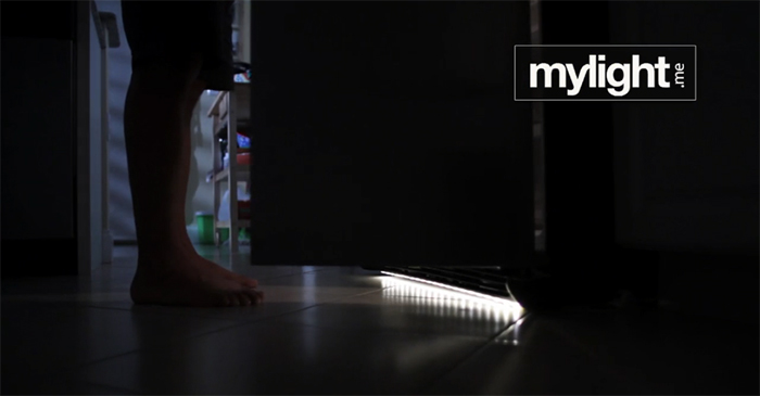 luz de noche del refrigerador debajo de la cama