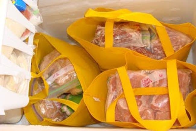 bolsas-de-tela-para-comestibles-que-te-ayudan-a-levantar-alimentos-trucos-para-congelador