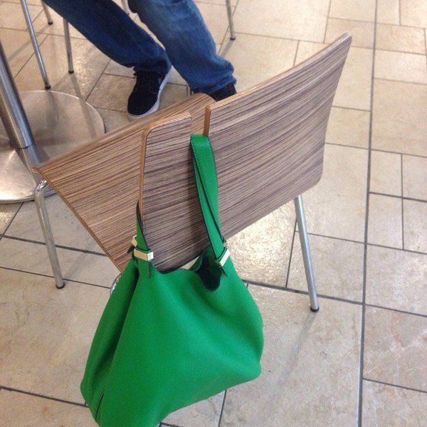 bolsa que contiene una silla