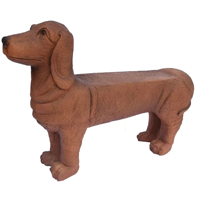 Banco de perro salchicha de piedra fundida marrón