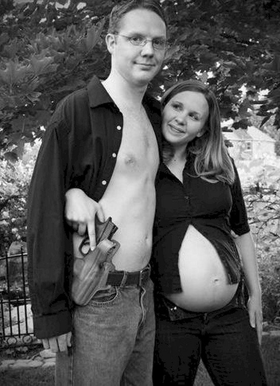 pistola de niña embarazada