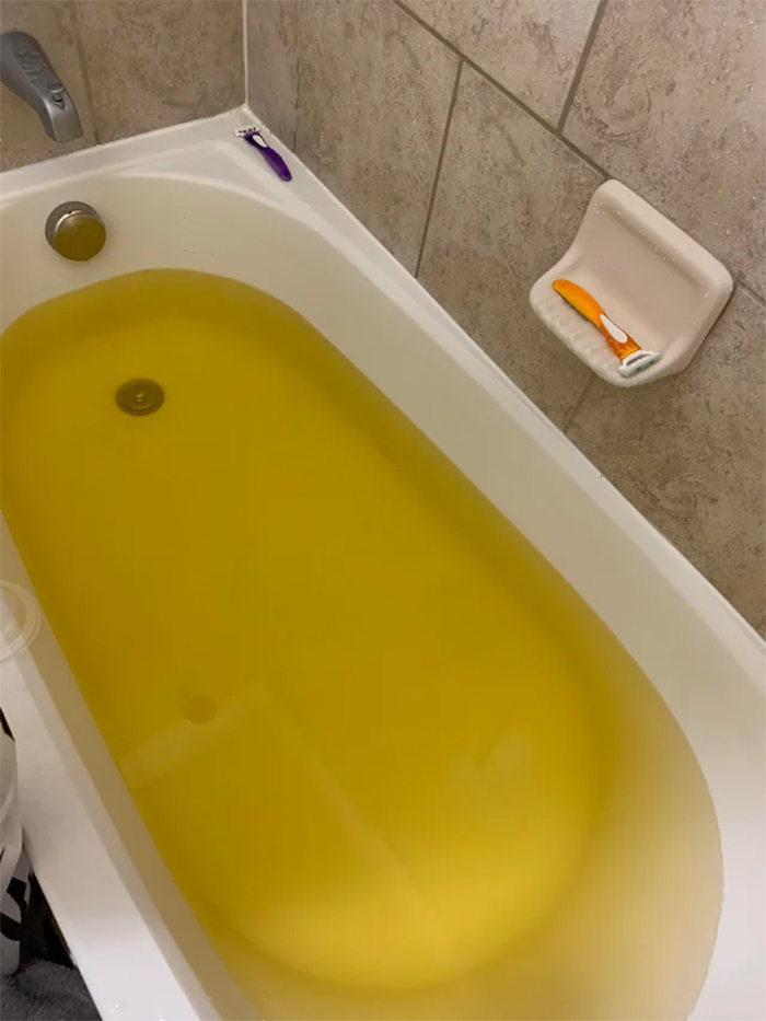 repugnante bomba de baño de color final