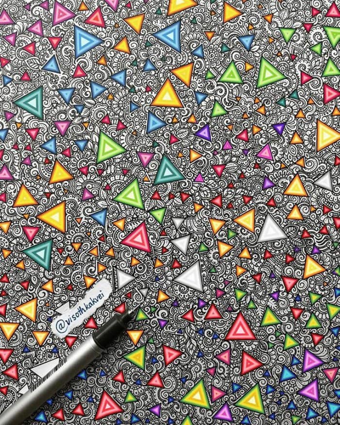 triángulos de colores garabatos visoth kakvei