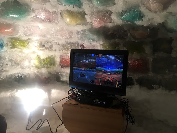 construir igloo tv en el interior