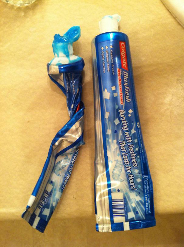 Room monster complex tubo de pasta de dientes