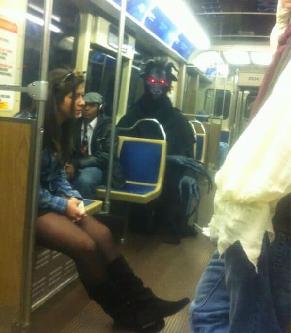 Las personas más extrañas que jamás haya visto el monstruo del metro