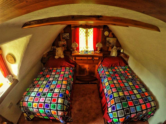 segundo dormitorio casa hobbit de la vida real
